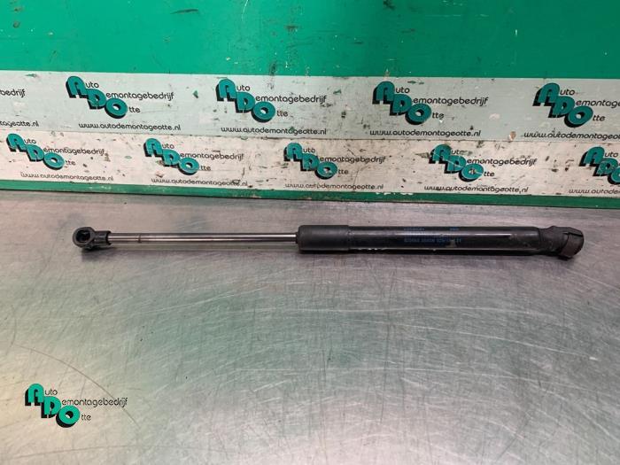 Amortisseur capot moteur gauche d'un Volkswagen Caddy (Caddy, Autos : Pièces & Accessoires, Carrosserie & Tôlerie, Volkswagen