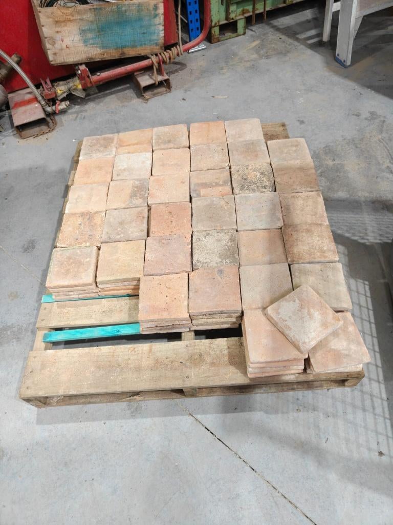 Lot van 160 oude tegels te koop, Doe-het-zelf en Bouw, Tegels, Ophalen, Minder dan 5 m²