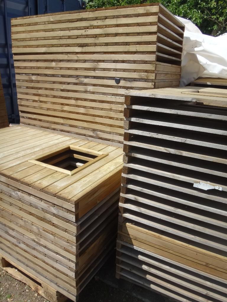 Panneaux de jardin pour cabane ou abris, Jardin & Terrasse, Utilisé, 500 cm ou plus, Bois, Enlèvement