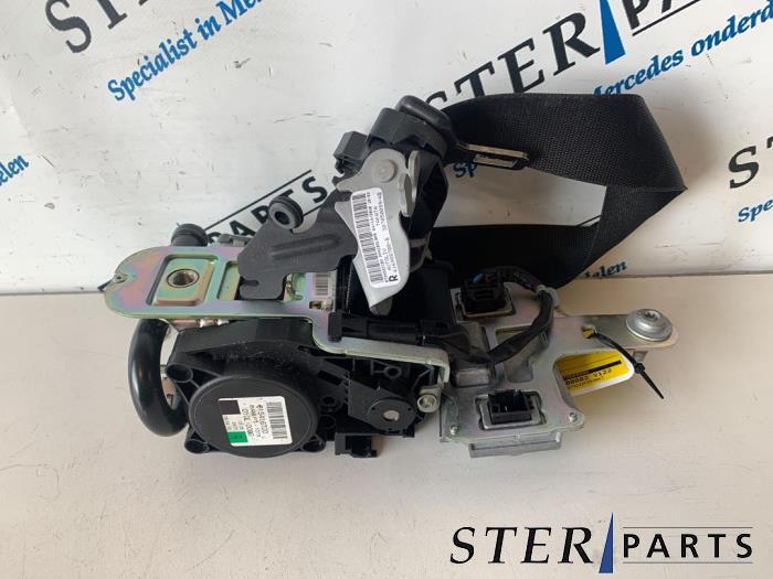 Veiligheidsgordel rechts-voor van een Mercedes E-Klasse, Gebruikt, -, Ophalen of Verzenden, -