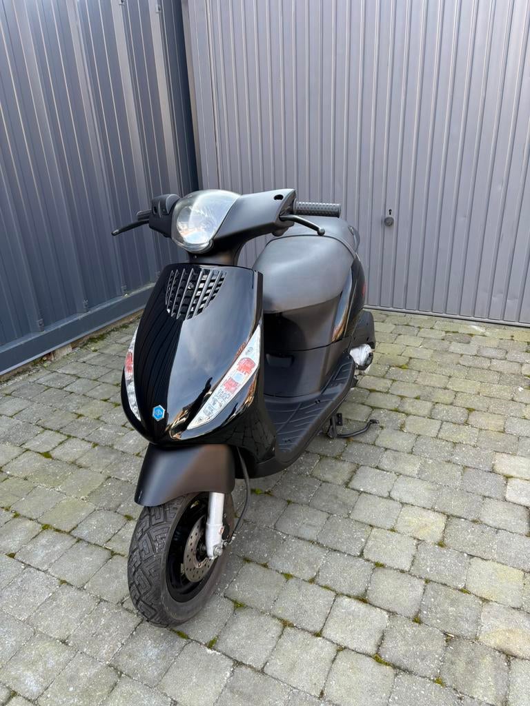 Piaggio Zip — Classe A (25 km/h) — 2013 — 6548 km, Vélos & Vélomoteurs, Scooters | Piaggio, Enlèvement ou Envoi, Zip, Utilisé