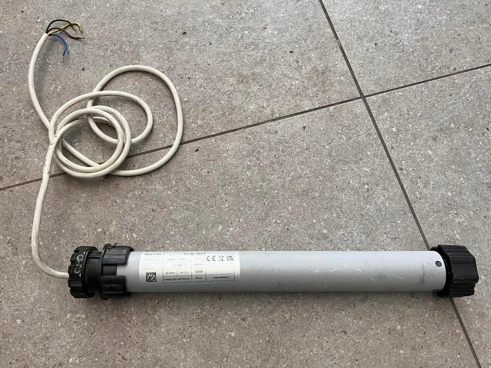 Gratis rolluik motor, Doe-het-zelf en Bouw, Rolluiken, Ophalen, Gebruikt