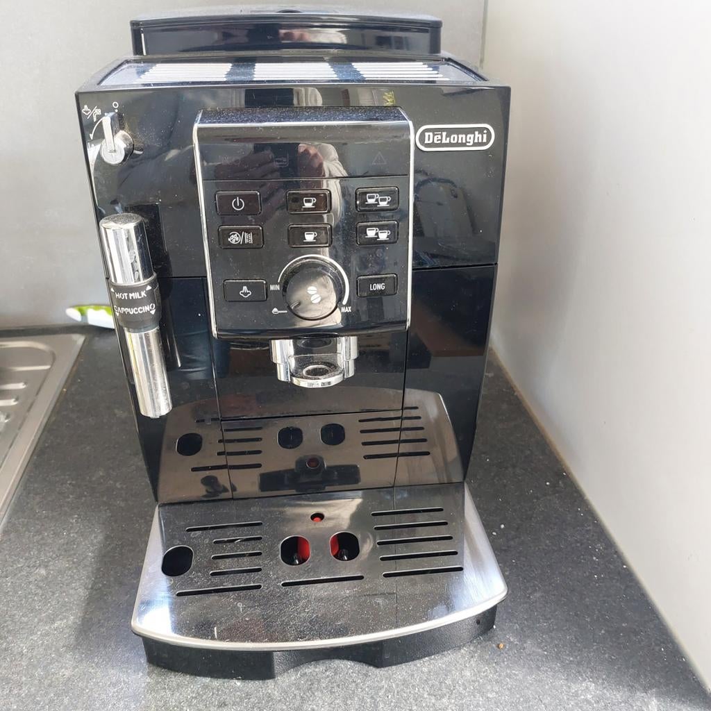 Koffiemachine DeLonghi, Ophalen, Koffiemachine, Gemalen koffie