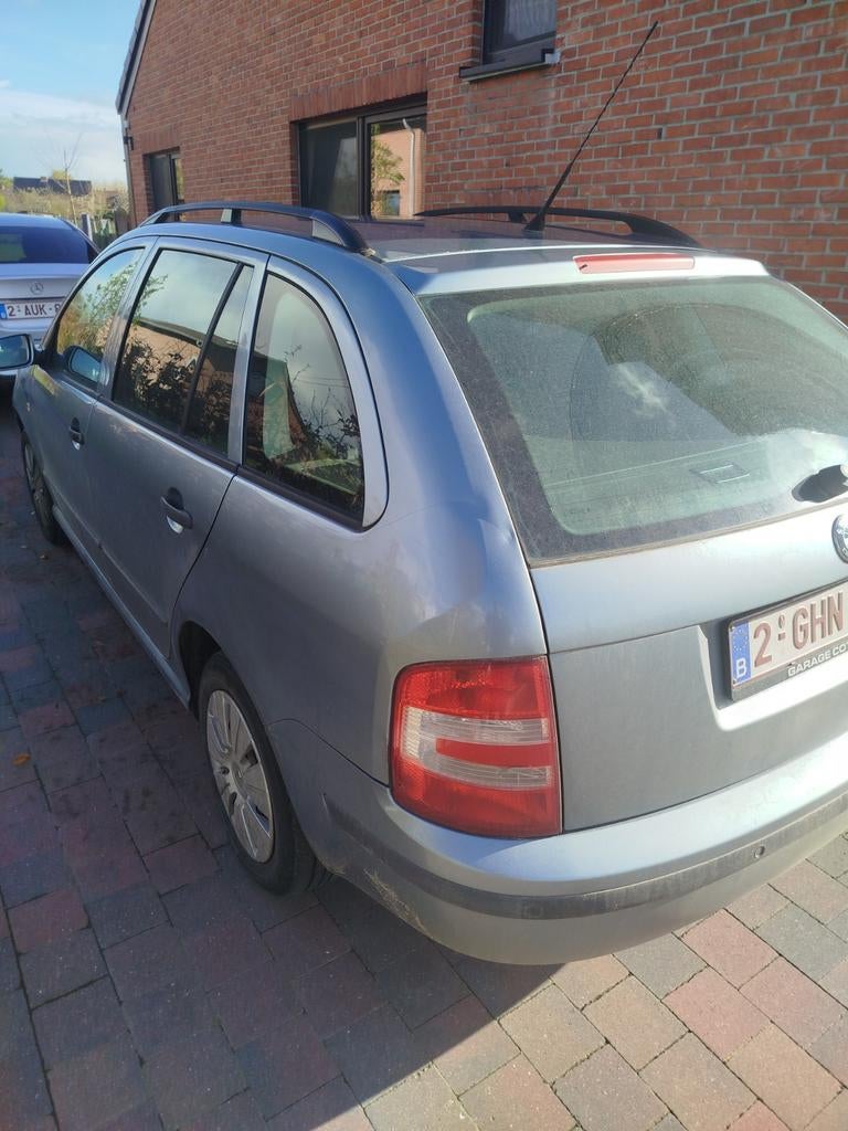 Skoda Fabia, Auto's, Voorwielaandrijving, Airbags, Stof, Zwart