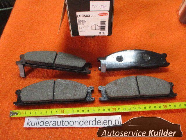 Remblokken voorzijde Nissan Pick Up Terrano Urvan Subaru SVX, Auto-onderdelen, Remmen en Aandrijving, Nissan, Subaru, Nieuw, Ophalen of Verzenden