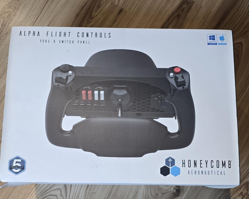 Honeycomb Alpha Flight Controls (Yoke + Switch Panel), Informatique & Logiciels, Joysticks, Enlèvement ou Envoi, Comme neuf