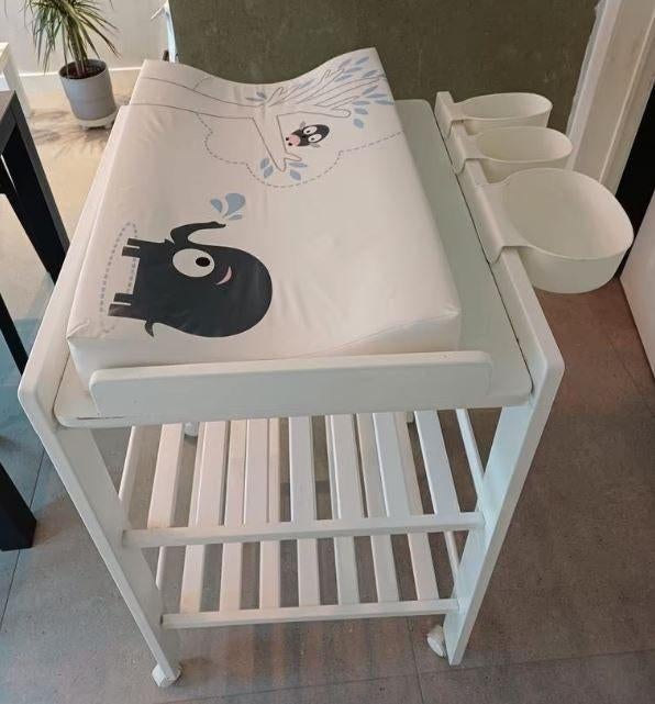 Pericles verzorgingstafel op wieltjes + IKEA set, Enlèvement, Utilisé, Autres types