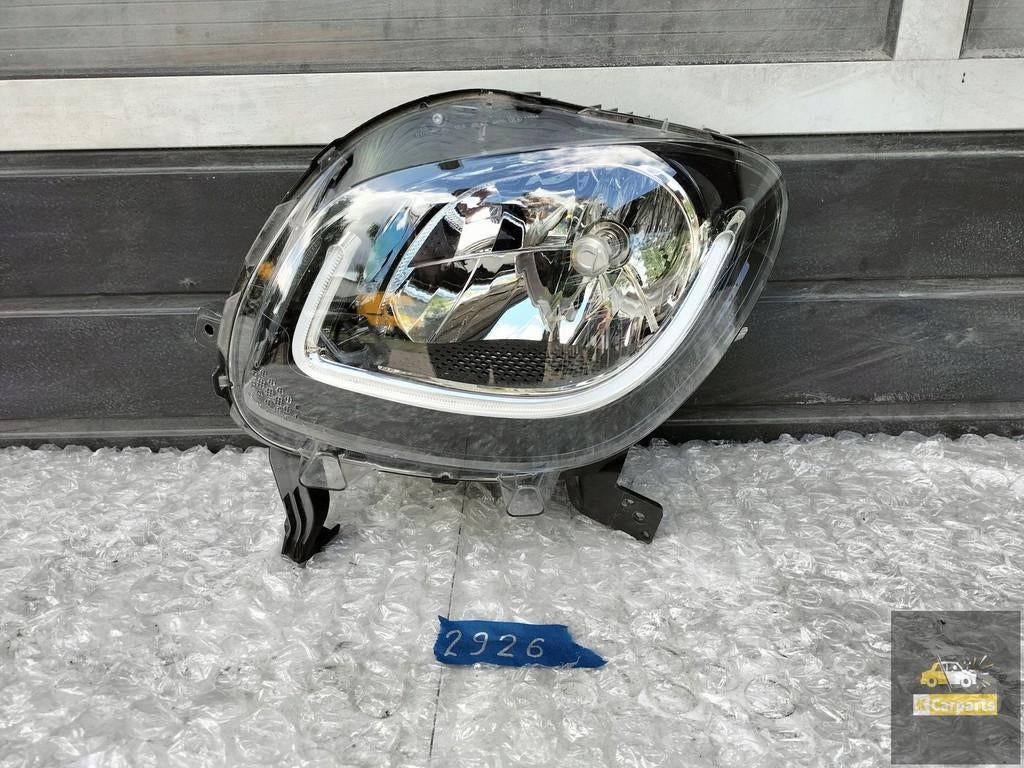 260609944R, SMART FORTWO FORFOUR II LINKER KOPLAMP, Gebruikt, Mercedes-Benz AG, Mercedesstrasse 120
70372  Stuttgart, DE, Dialog@mercedes-benz.com