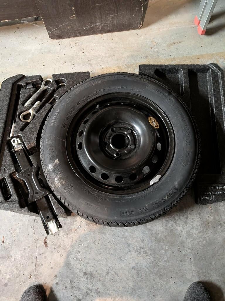 Kit reservewiel NISSAN QASHQAI, Auto-onderdelen, Banden en Velgen, Ophalen, Nieuw