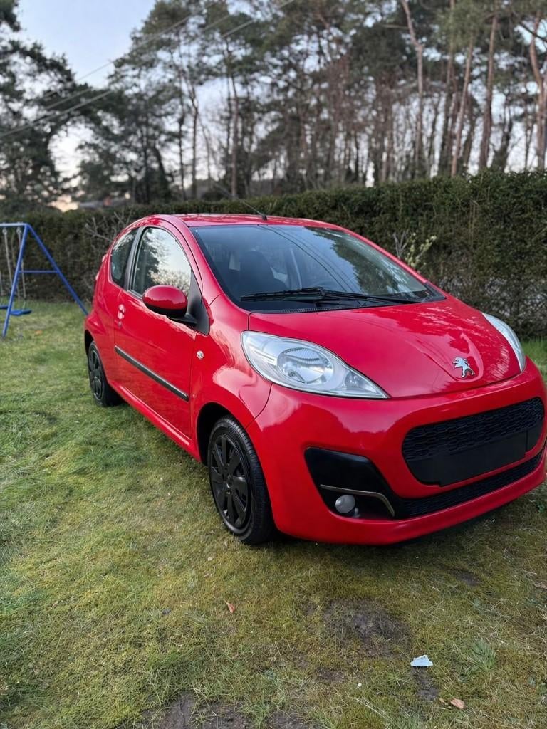 PEUGEOT 107 1.0 Essence Année de fabrication 2013 Inspection, Autos, Rouge, Euro 5, Achat, Entreprise