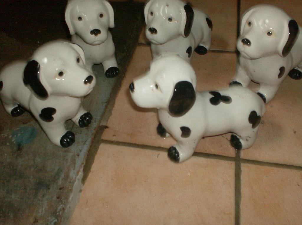 5 mooie blinkende hondjes ook per stuk, Antiek en Kunst, Antiek | Porselein, Ophalen of Verzenden