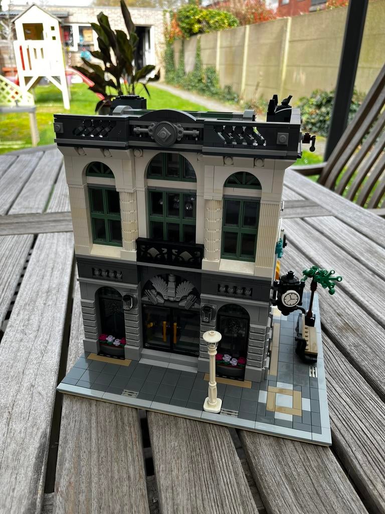 Lego Creator Expert 10251 Brick Bank - Stenenbank, Kinderen en Baby's, Speelgoed | Duplo en Lego, Zo goed als nieuw, Lego, Complete set