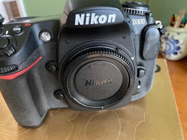 Nikon D300, TV, Hi-fi & Vidéo, Enlèvement, Comme neuf, Reflex miroir, Nikon