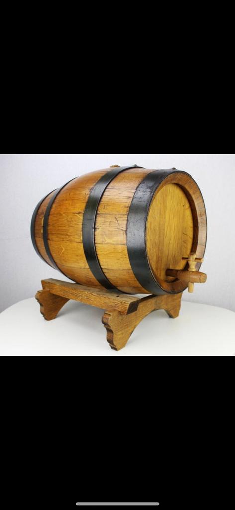 Vintage wine barrel, mid 20th century, Enlèvement