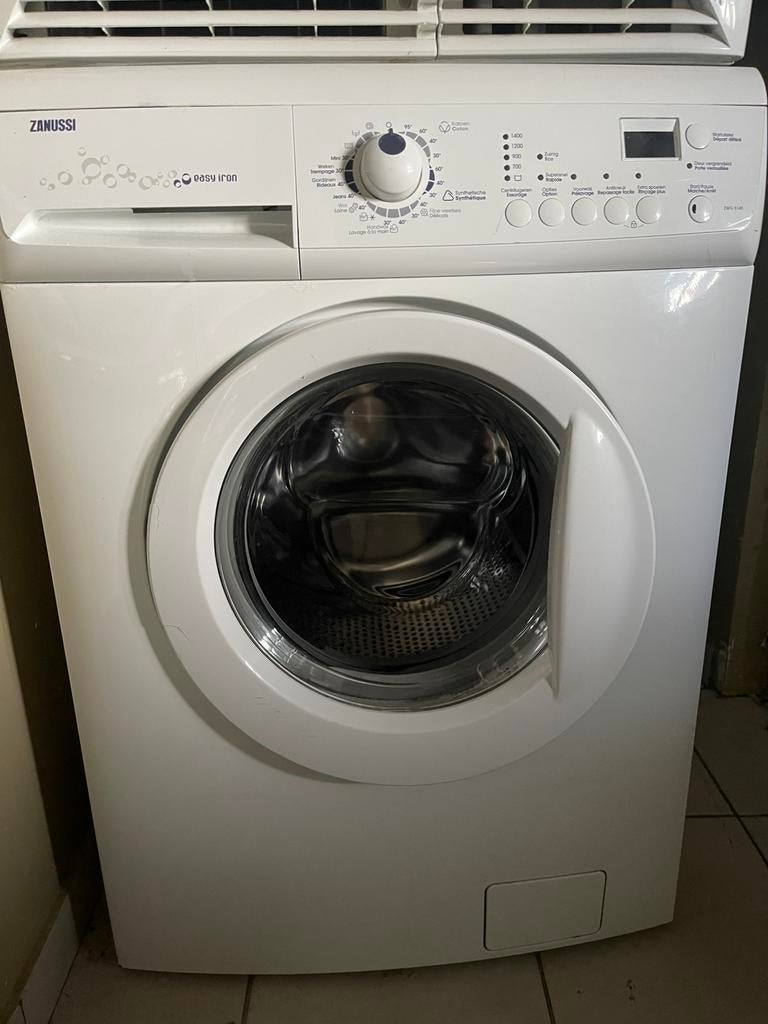 Zanussi, Elektronische apparatuur, Wasmachines, 6 tot 8 kg, Ophalen, Gebruikt, 1200 tot 1600 toeren