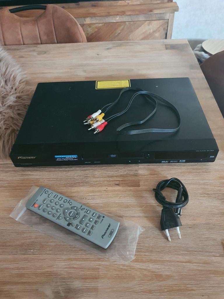 Pioneer DV360, Ophalen, Pioneer