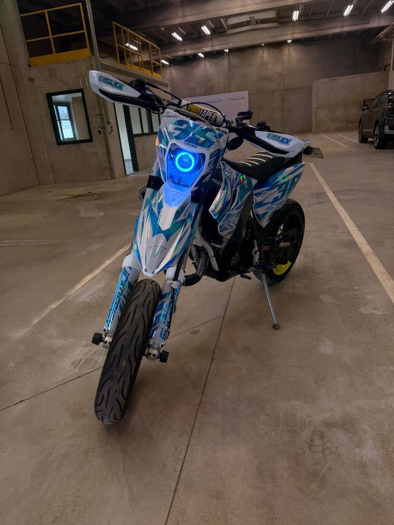 Husqvarna TE 125, Motoren, Motoren | Husqvarna, Sportuitlaat, Particulier, 1 cilinder, Minimaal motorrijbewijs A1