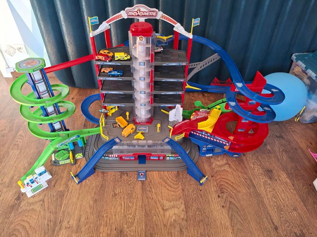 Majorette super city garage., Enlèvement