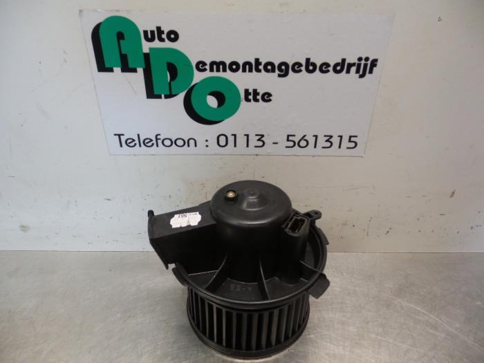 Moteur de ventilation chauffage d'un Peugeot 206, -, 3 mois de garantie, Utilisé, -