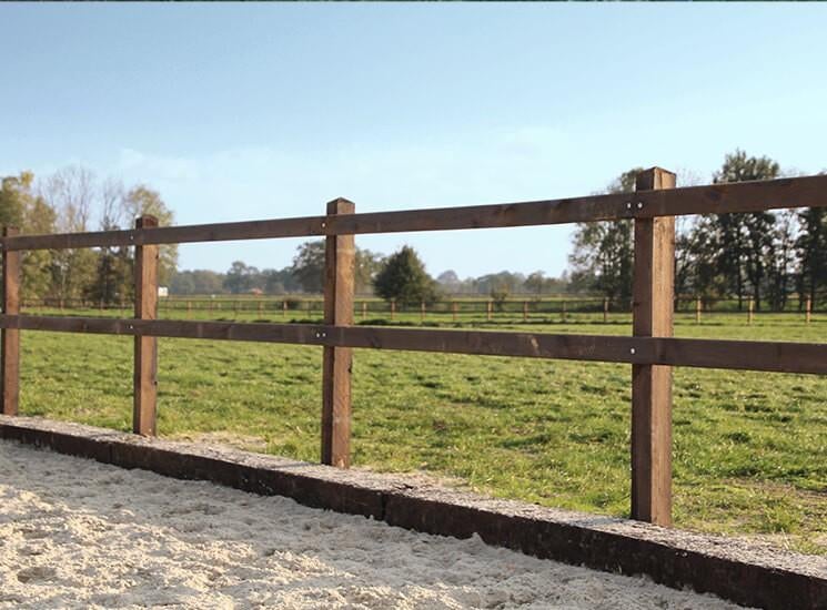 14. Houten omheining | paardenbak | paarden omheining, Weidegang, 4 paarden of pony's of meer