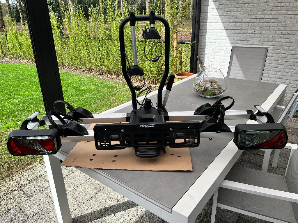Fietsdrager Pro-user Diamant FG2. Met oprijgoot. Z.G.A.N., Auto diversen, Fietsendragers, Ophalen, Elektrische fiets, Zo goed als nieuw