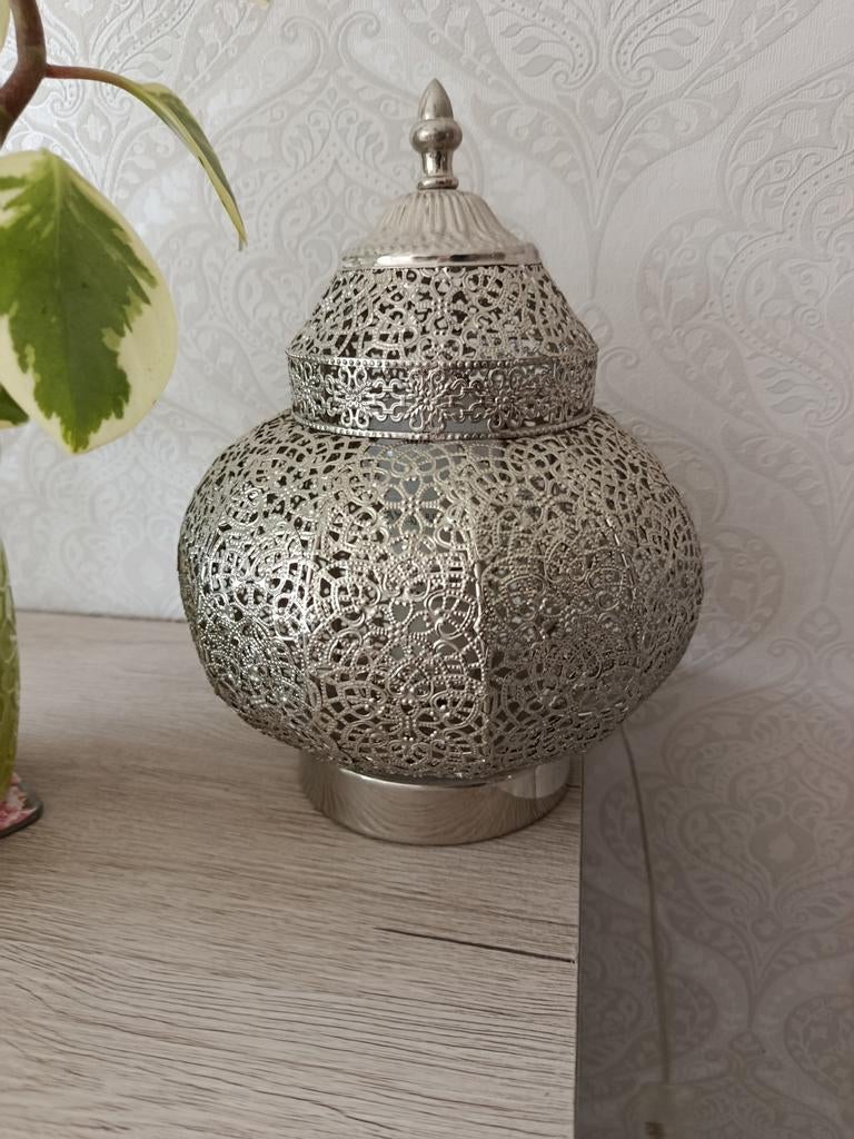 Oosterse metalen lamp, Huis en Inrichting, Woonaccessoires | Stolpen, Ophalen