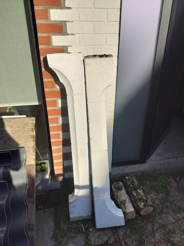 2 sierstukken haard, Ophalen