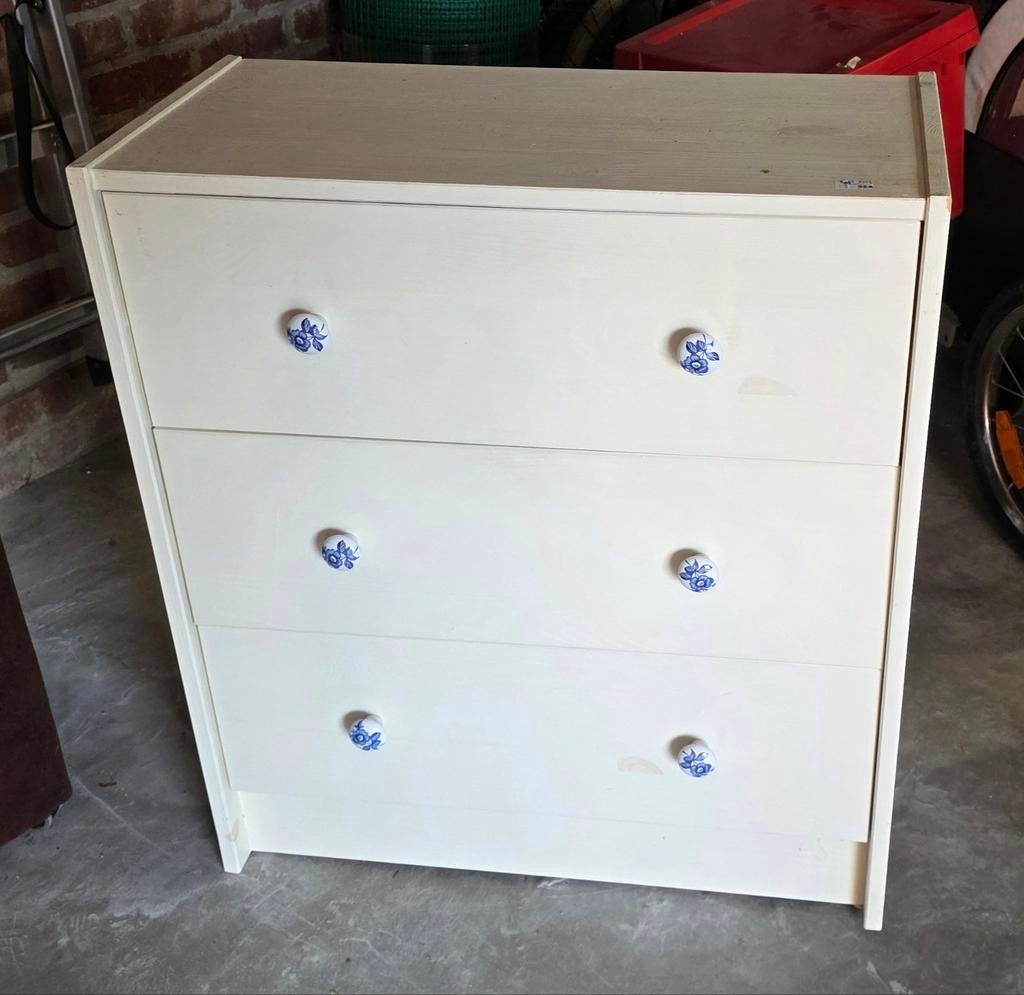 Mooie witte ladekast, Ophalen