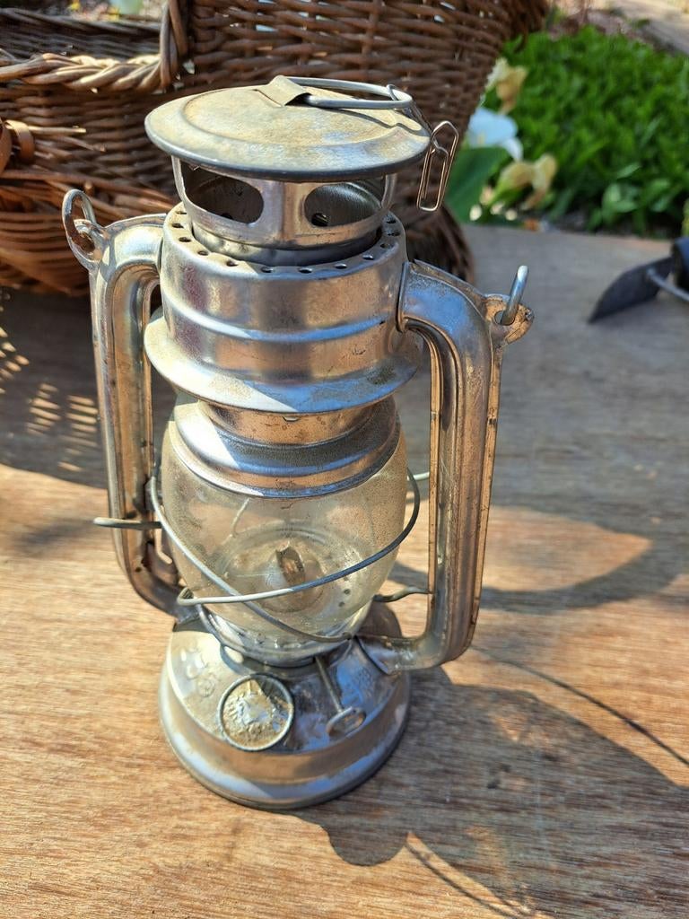 Mooie petroliumlamp,decoratief of te gebruiken, Antiek en Kunst, Ophalen