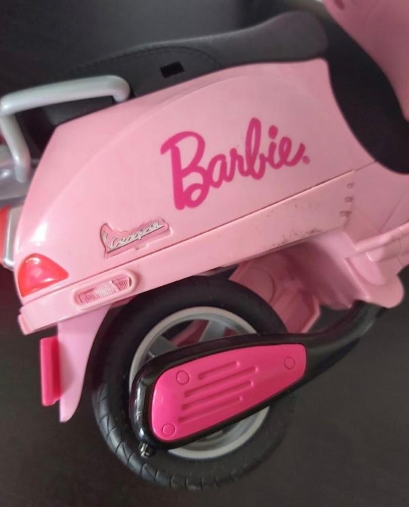 BARBIE scooter VESPA Rose MATTEL 2008, Ophalen of Verzenden