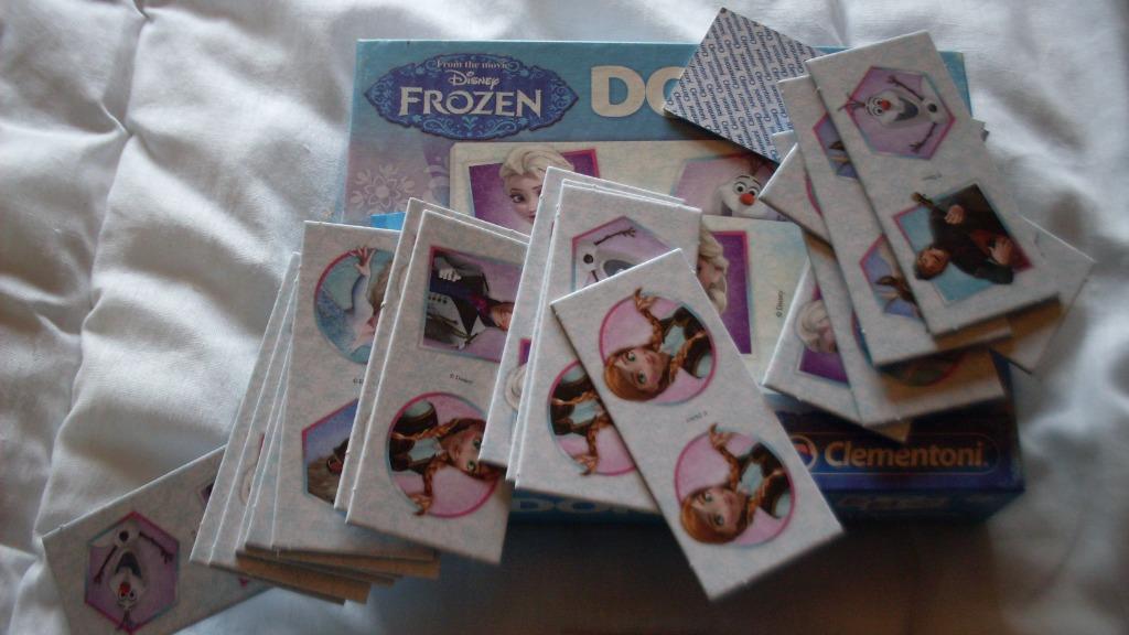Domino's : Frozen - Winnie de Poeh, Kinderen en Baby's, Ophalen of Verzenden, Gebruikt