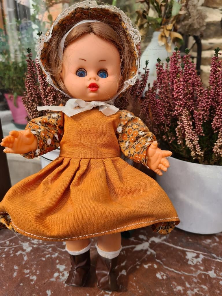 Ancienne poupée ferme les yeux hauteur 30cm, Collections, Enlèvement, Utilisé, Poupée