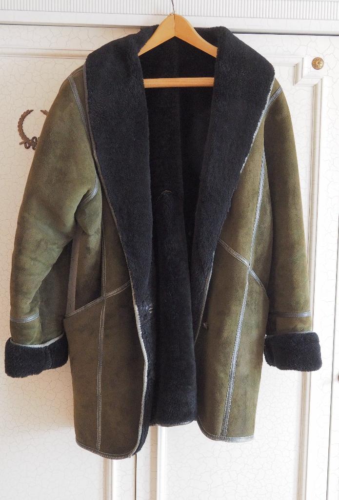 Vintage jas in omgekeerd schaap, Ophalen, Zo goed als nieuw, Maat 38/40 (M), Groen