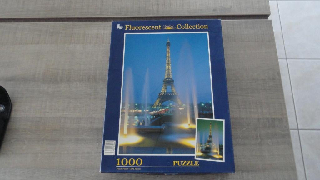 Puzzel Eiffeltoren, Ophalen of Verzenden, 500 t/m 1500 stukjes, Zo goed als nieuw, Legpuzzel