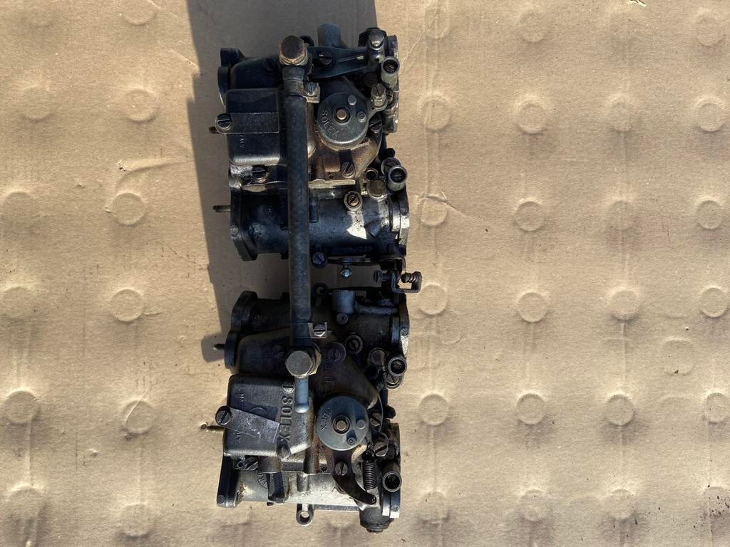 Paire de carburateus Solex C40 ADDHE, Enlèvement