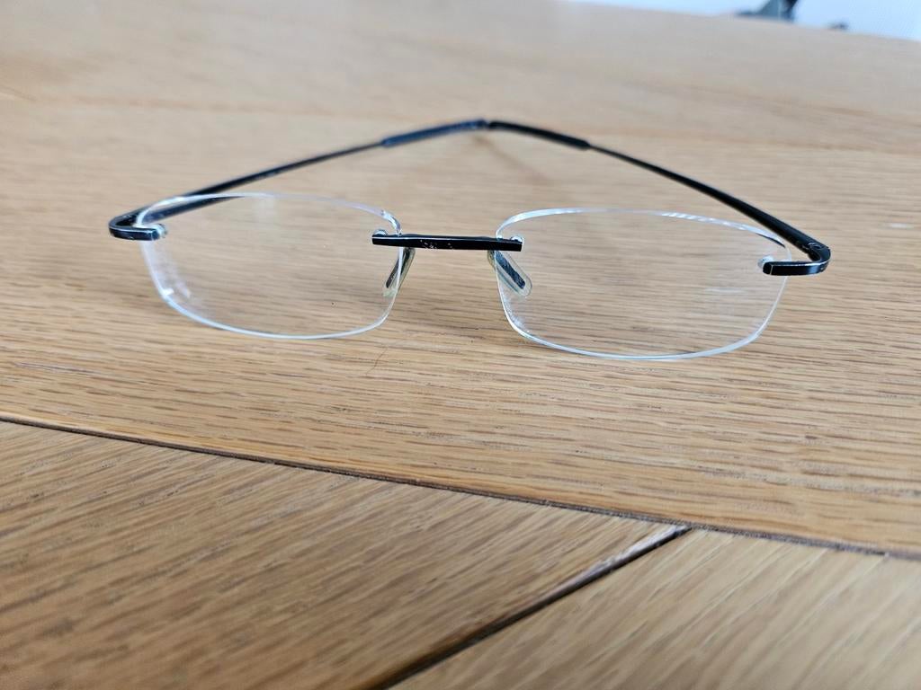 Montuur bril, Enlèvement, Lunettes