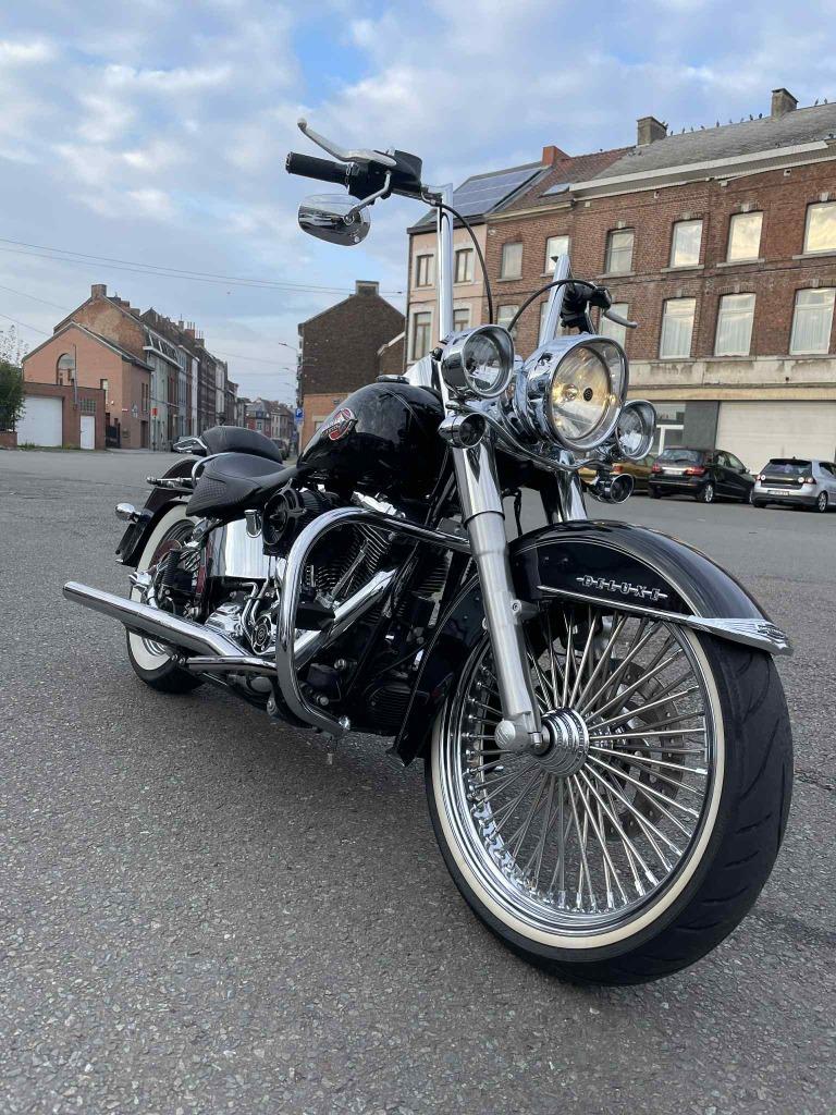 Harley-Davidson Softail Deluxe 1690cc - foto 3