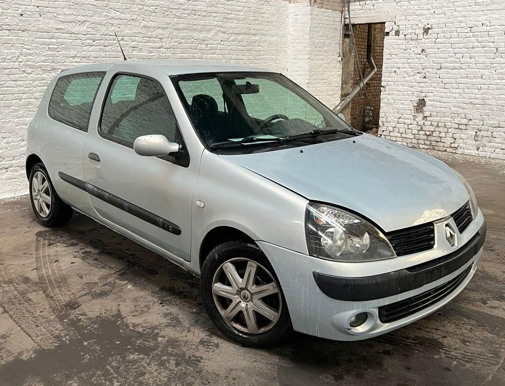 Renault Clio 2, Zwart, 4 cilinders, 5 deurs, Particulier