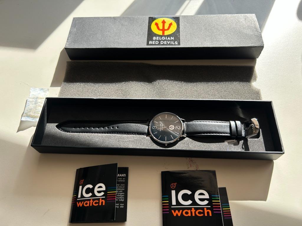 Montre Ice watch diable rouge neuve, Collections, Enlèvement, Neuf