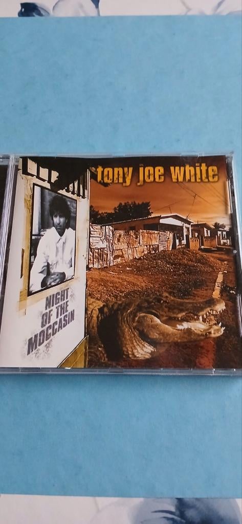 Cd  Tony Joe White - Night of the moccasin, Cd's en Dvd's, Ophalen of Verzenden, Zo goed als nieuw