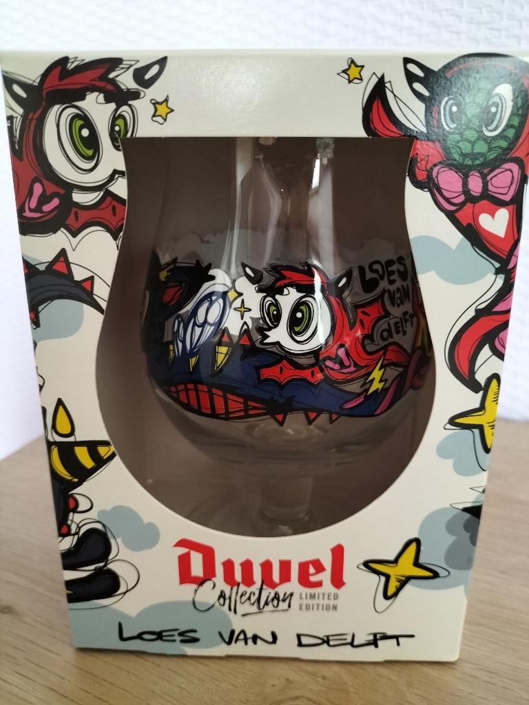 Duvelglas. Loes Van Delft, Collections, Marques de bière, Enlèvement ou Envoi, Comme neuf, Verre ou Verres, Duvel