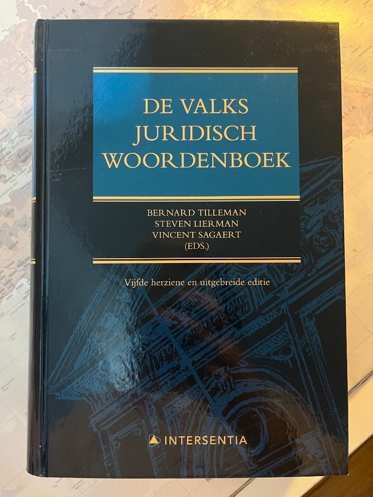 De Valks juridisch woordenboek vijfde en herziene editie, Boeken, Ophalen of Verzenden, Nieuw, Overige uitgevers, Nederlands