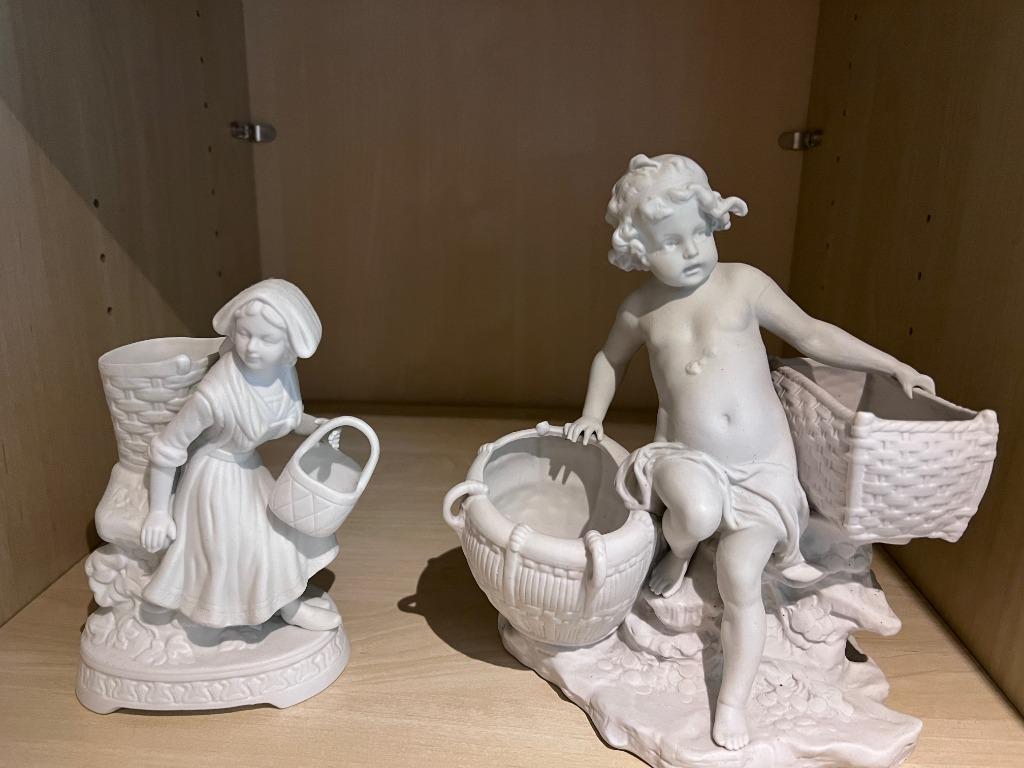 twee bisquit beeldjes, Ophalen, Nieuw, Mens