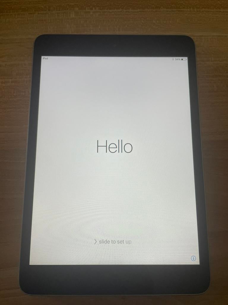 Apple iPad Mini 16GB WiFi Grey met hoes, Computers en Software, Apple iPads, Gebruikt, Apple iPad, Zwart, Ophalen of Verzenden