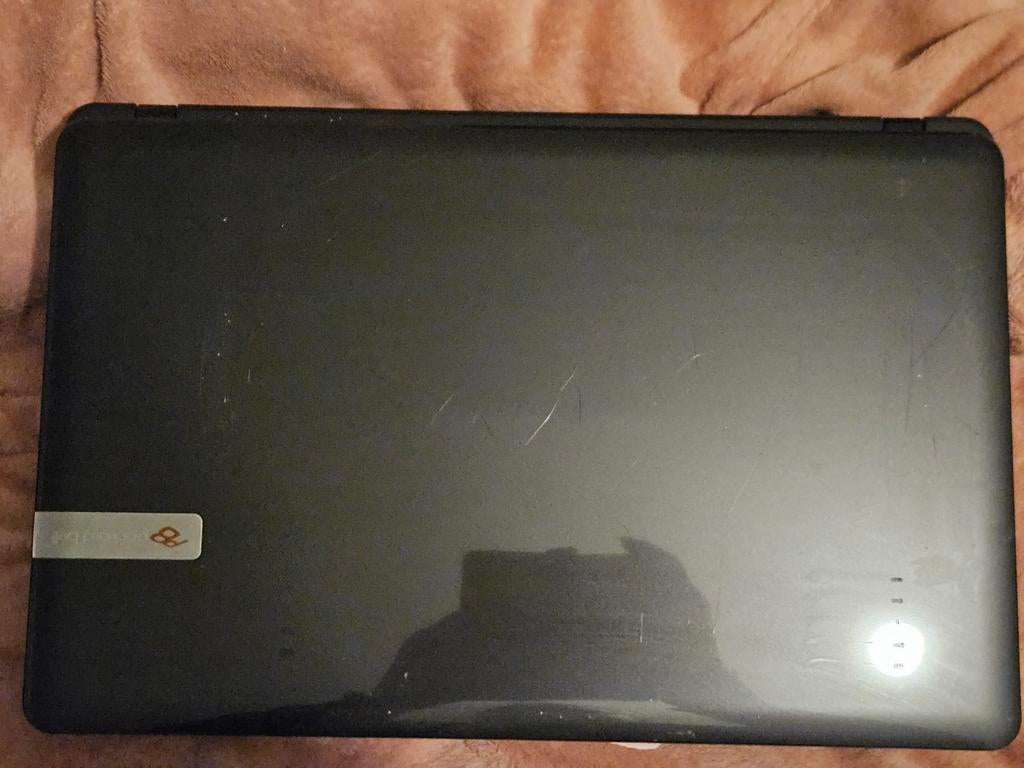 Oude,kapotte laptops en pc's, Computers en Software, Ophalen, Niet werkend