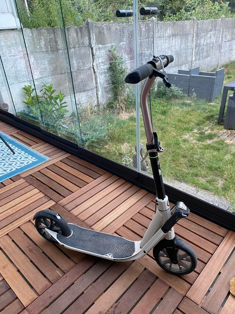 Trottinette adulte Decathlon, Enlèvement, Comme neuf