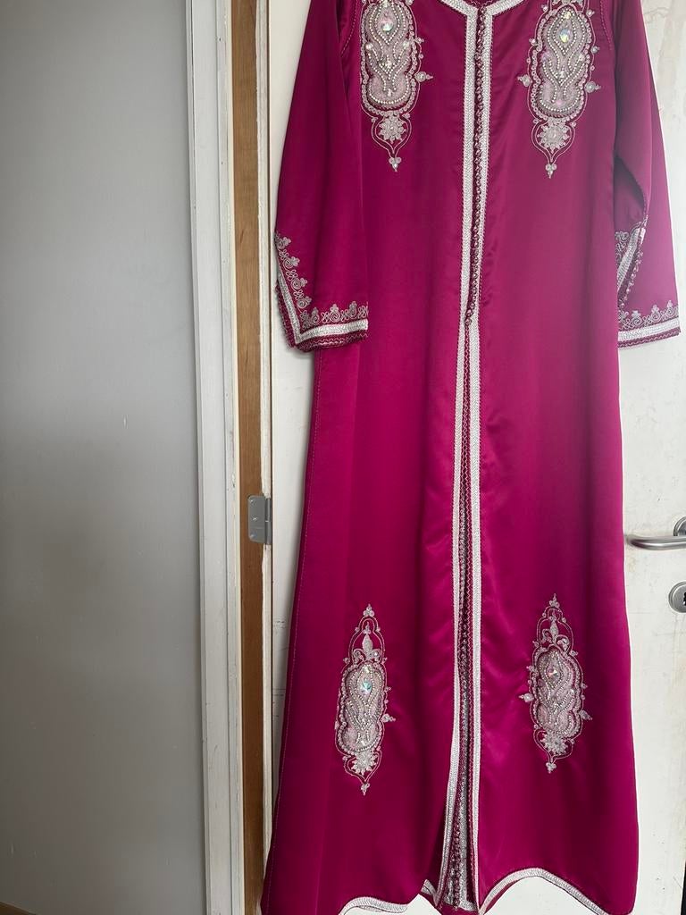 Takchita, Ophalen, Zo goed als nieuw