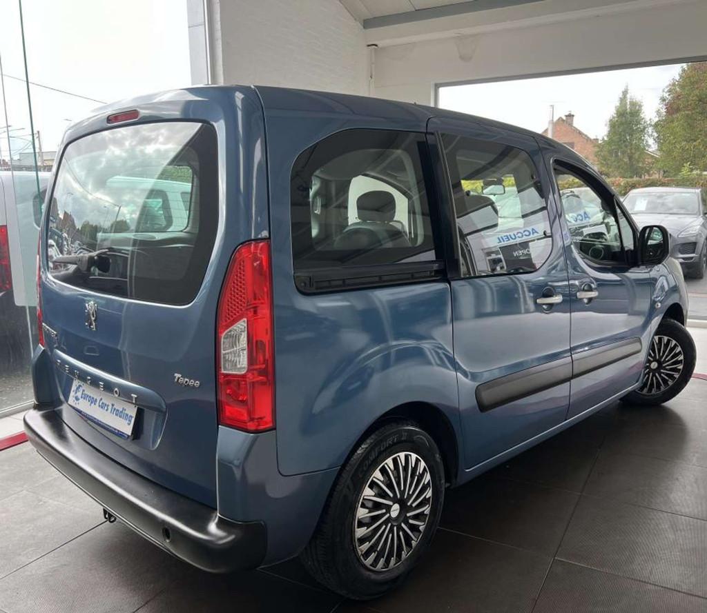 Peugeot Partner 1.6 HDI 92 CH DISTRIBUTION OK GAR 12M, Electronic Stability Program (ESP), Stof, Gebruikt, Zwart