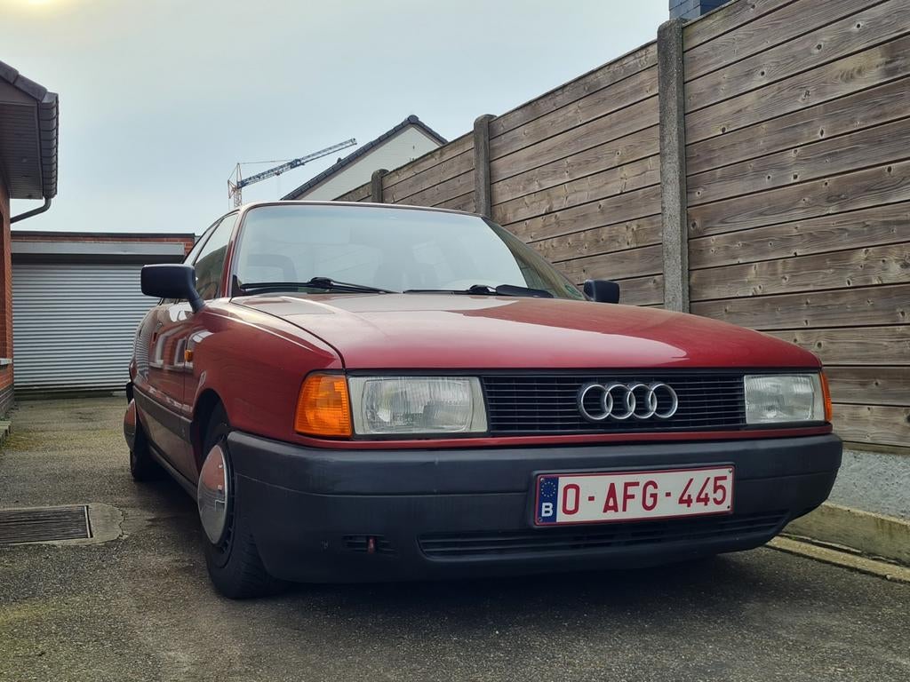 Audi 80 1.8s1987, Auto's, Audi, Voorwielaandrijving, 4 deurs, Stof, Beige