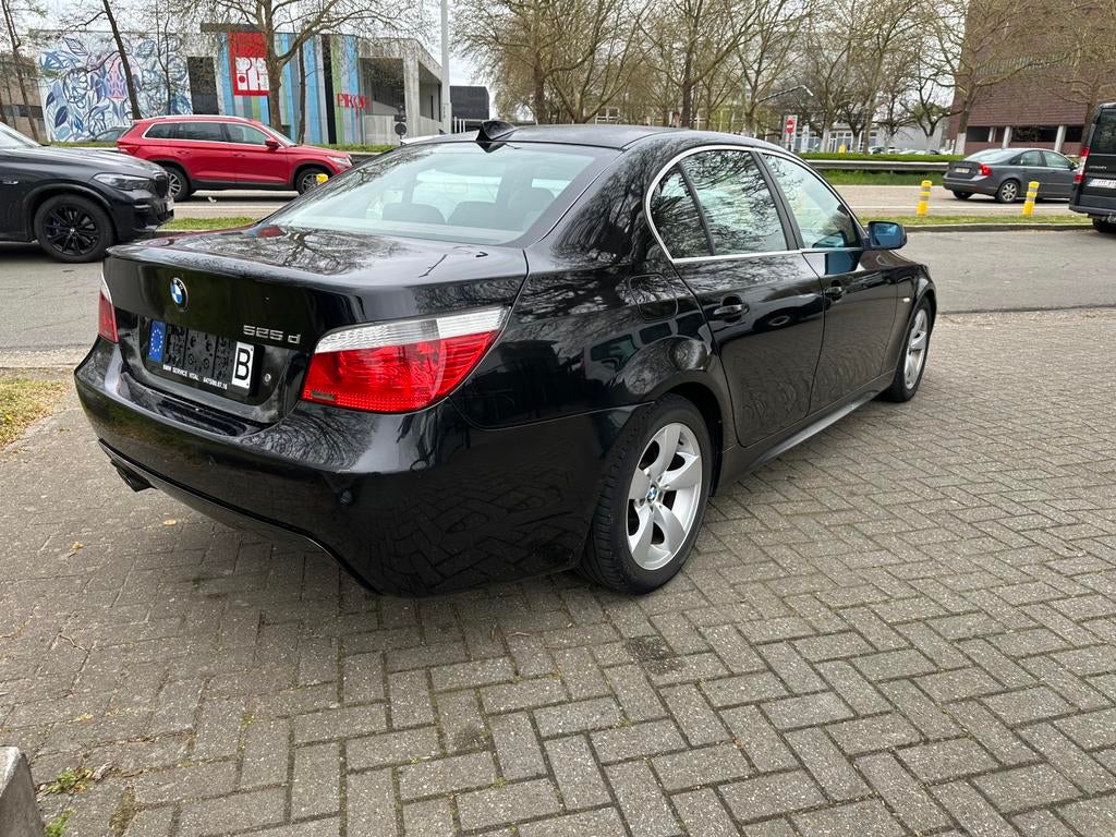 Bmw 525 D automaat eerste eigenaar!, Auto's, Automaat, 4 deurs, Zwart, 2497 cc